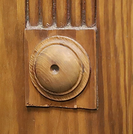 Antike Haust&uuml;ren 20er Jahre Fichte