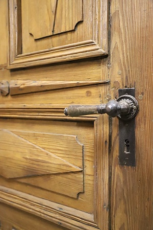 Antike Haust&uuml;ren Biedermeier Fichte