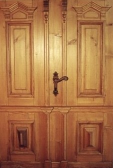 Antike Haust&uuml;ren Gr&uuml;nderzeit Fichte