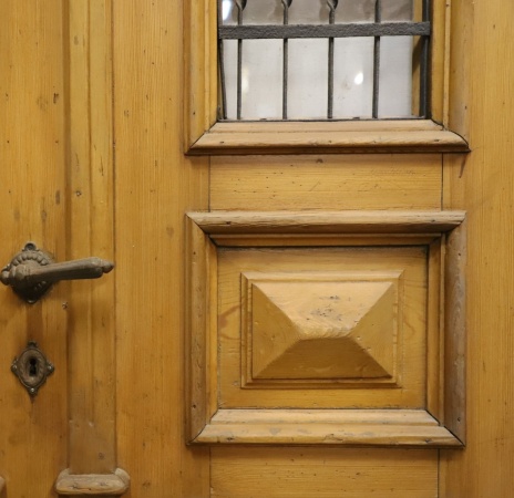 Antike Haust&uuml;ren Gr&uuml;nderzeit Fichte