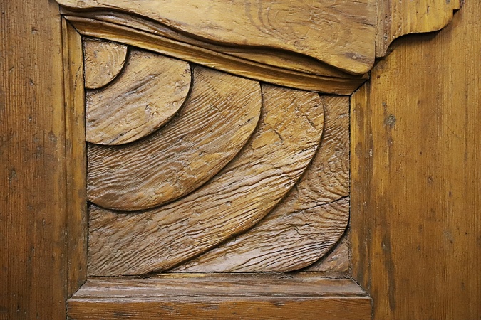 Antike Haust&uuml;ren Jugendstil Fichte