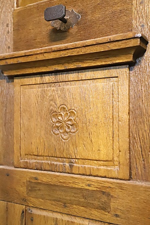 Antike Haust&uuml;ren Louis XVI Eiche