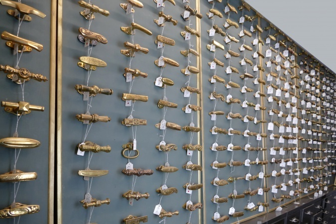 Antike Fensterbeschläge 0 