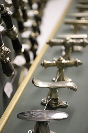 Antike Fensterbeschläge 0 