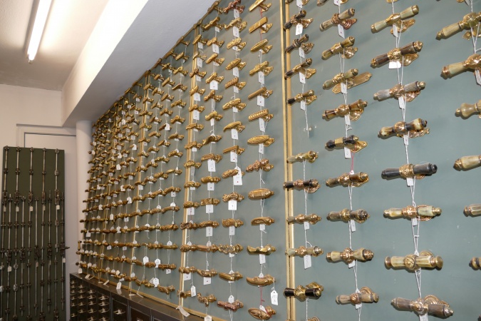 Antike Fensterbeschläge 0 