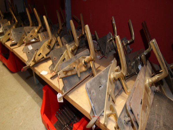 Antike Türbeschläge  