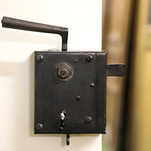 Kastenschlösser aus Eisen 0 