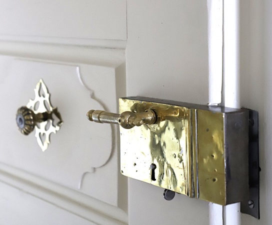 Antike Türbeschläge 0 