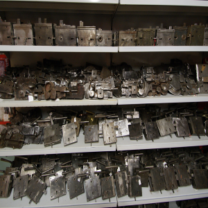 Antike Türbeschläge 0 