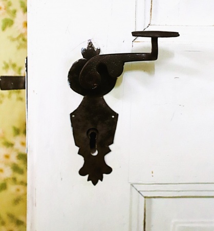 Antike Türbeschläge 0 Eisen, Schmiedeeisen, Gusseisen, Gusseisen-Horn