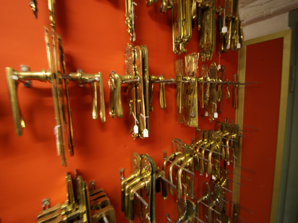 Antike Türbeschläge 0 Messing, Messing vernickelt, Weissbronze, Gusseisen, Blech, Eisen