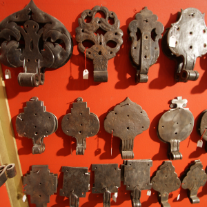 Antike Türbeschläge 0 Eisen, Schmiedeeisen