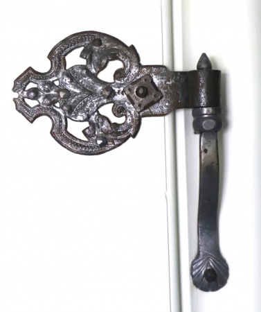 Antike Türbeschläge 0 Eisen, Schmiedeeisen