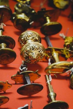 Antike Türbeschläge 0 Messing, Weissbronze, Eisen, Schmiedeeisen, Gusseisen