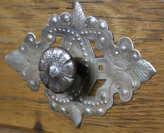 Knaufe 0 Messing, Weissbronze, Eisen, Schmiedeeisen, Gusseisen