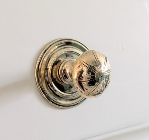 Antike Türbeschläge 0 Messing, Weißbronze, Eisen, Schmiedeeisen, Gusseisen. 