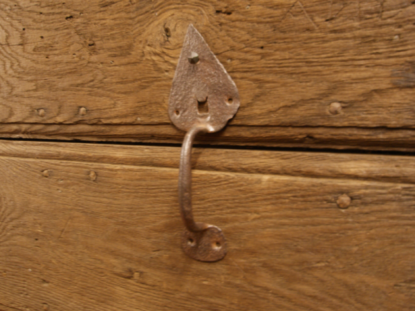 Antike Türbeschläge 0 Messing, Messing vernickelt, Gusseisen, Schmiedeeisen