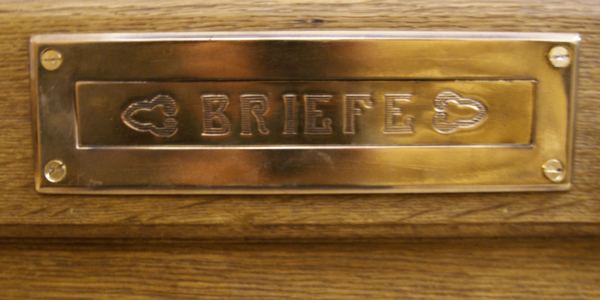 Briefklappen 0 Messing, Messing vernickelt, Weissbronze