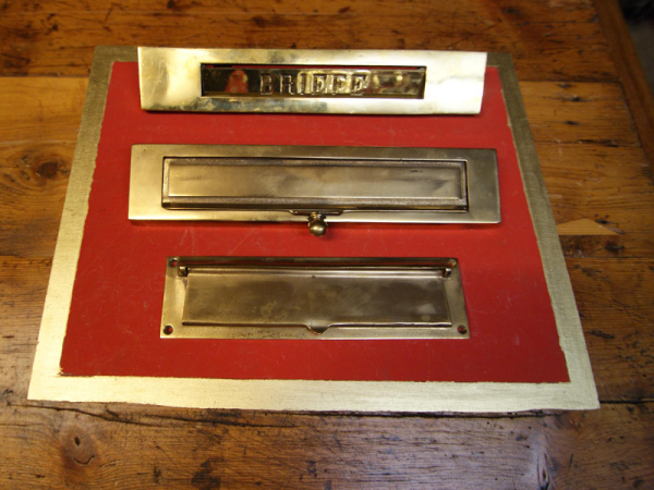 Briefklappen 0 Messing, Messing vernickelt, Weissbronze