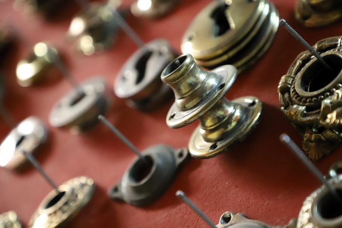 Antike Türbeschläge 0 Messing, Messing vernickelt