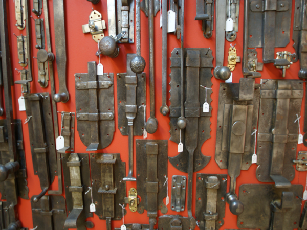 Antike Türbeschläge 0 Eisen, Schmiedeeisen