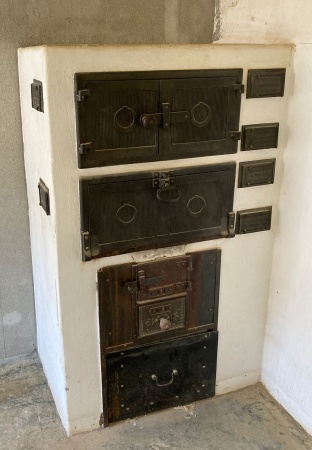 Antike Kachelöfen 0 