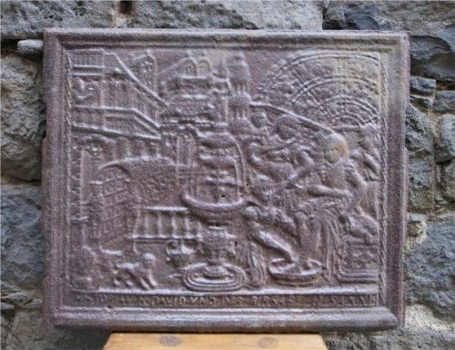 Antike Kaminplatte Renaissance Gusseisen