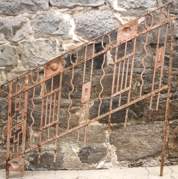 Antike Z&auml;une & S&auml;ulen 0 Gusseisen