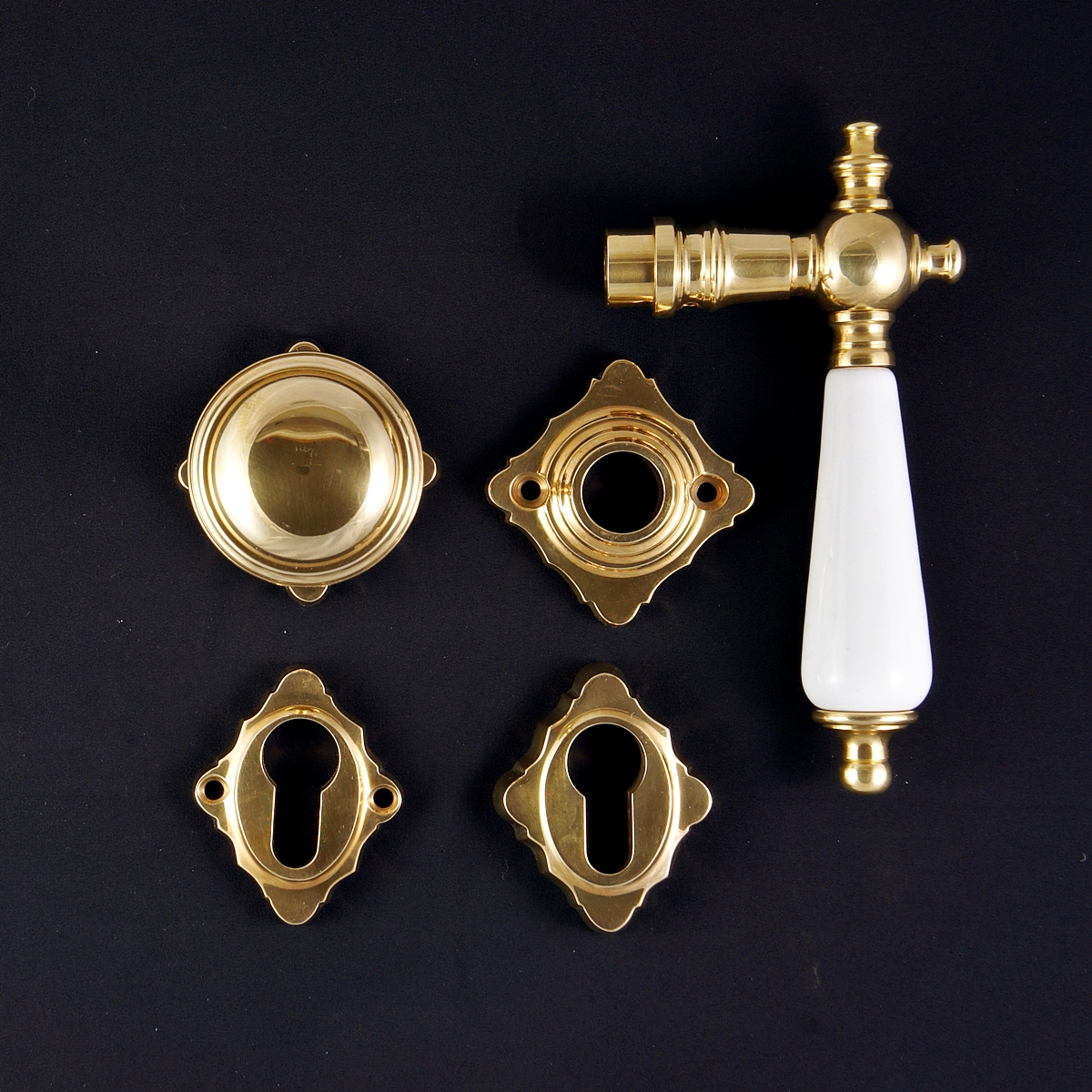 Eingangstür. Rosettengarnitur / mit Sicherheitsverschraubung - Bau