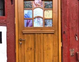 Bau Antik meets Kunstglaserei - Türeinbau in Hüttenberg