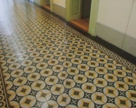 Historische Fliesenvarianten