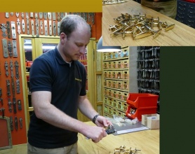 Restaurierung rund ums Fenster