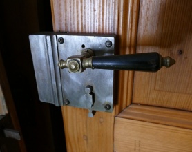 Wir sind DER Kastenschlossspezialist!