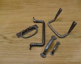 Zieh, zieh, zieh – Konvolut an historischen Ziehgriffen