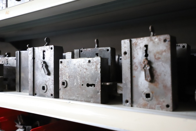 Kastenschl&ouml;sser aus Eisen 0 