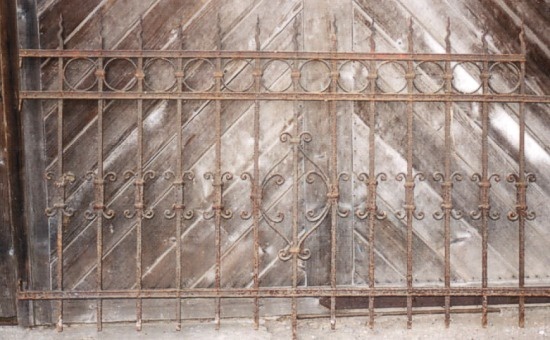 Antike Z&auml;une & S&auml;ulen 0 